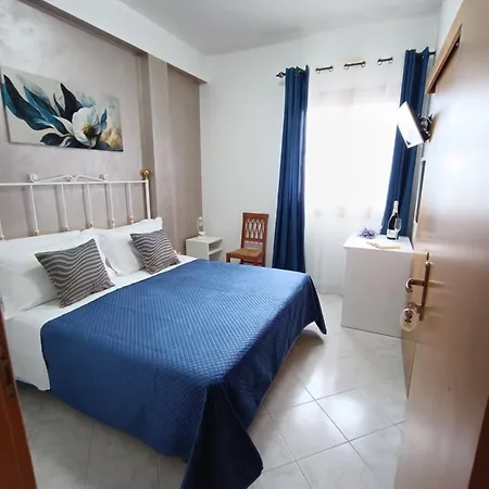 Solanto Vacanze E Relax ゲストハウス